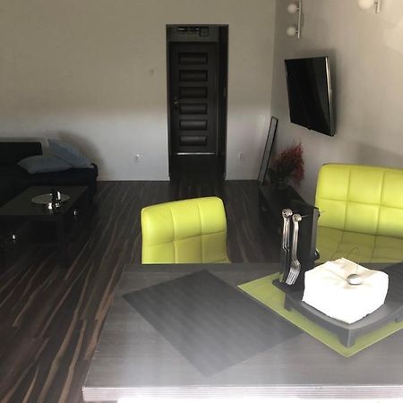 Open Space Mini Craiovei Pitesti Ngoại thất bức ảnh
