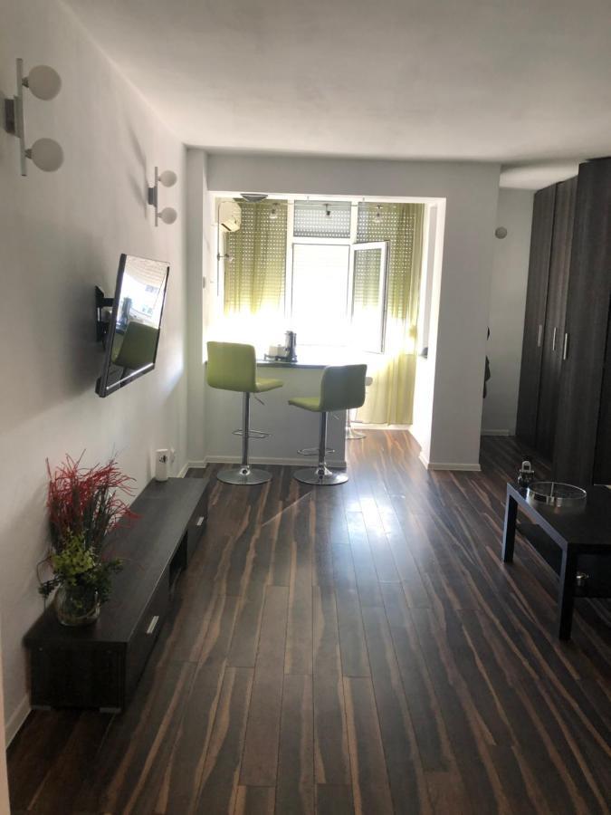 Open Space Mini Craiovei Pitesti Ngoại thất bức ảnh